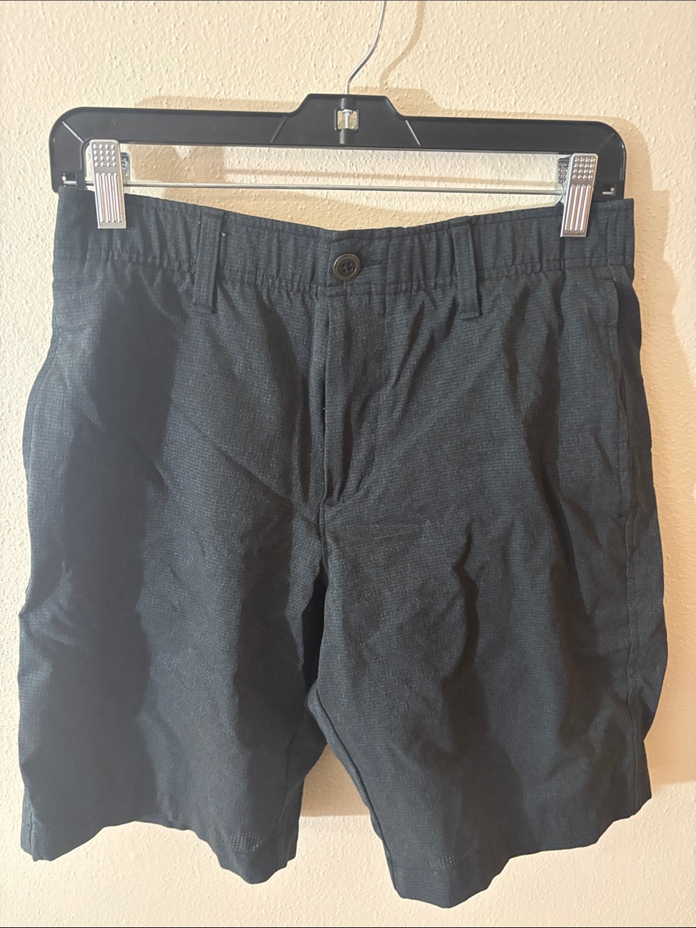 Under Armour Men's Black Flat-Front Athletic Shorts